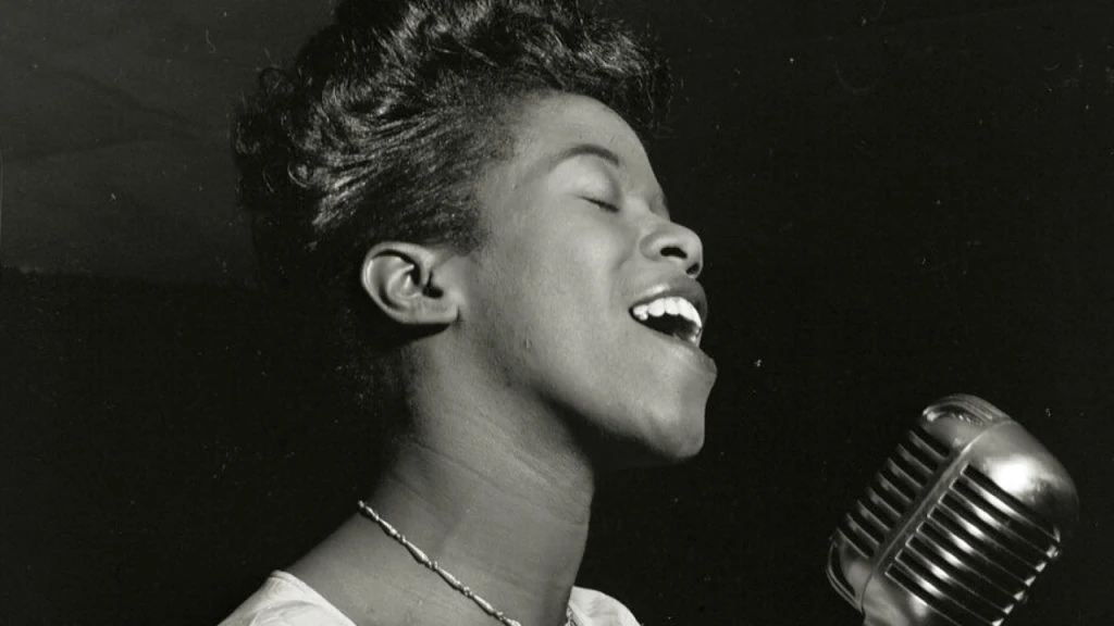 Sarah Vaughan nel 1946 (William P. Gottlieb)