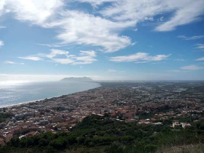 veduta dall'alto di Terracina